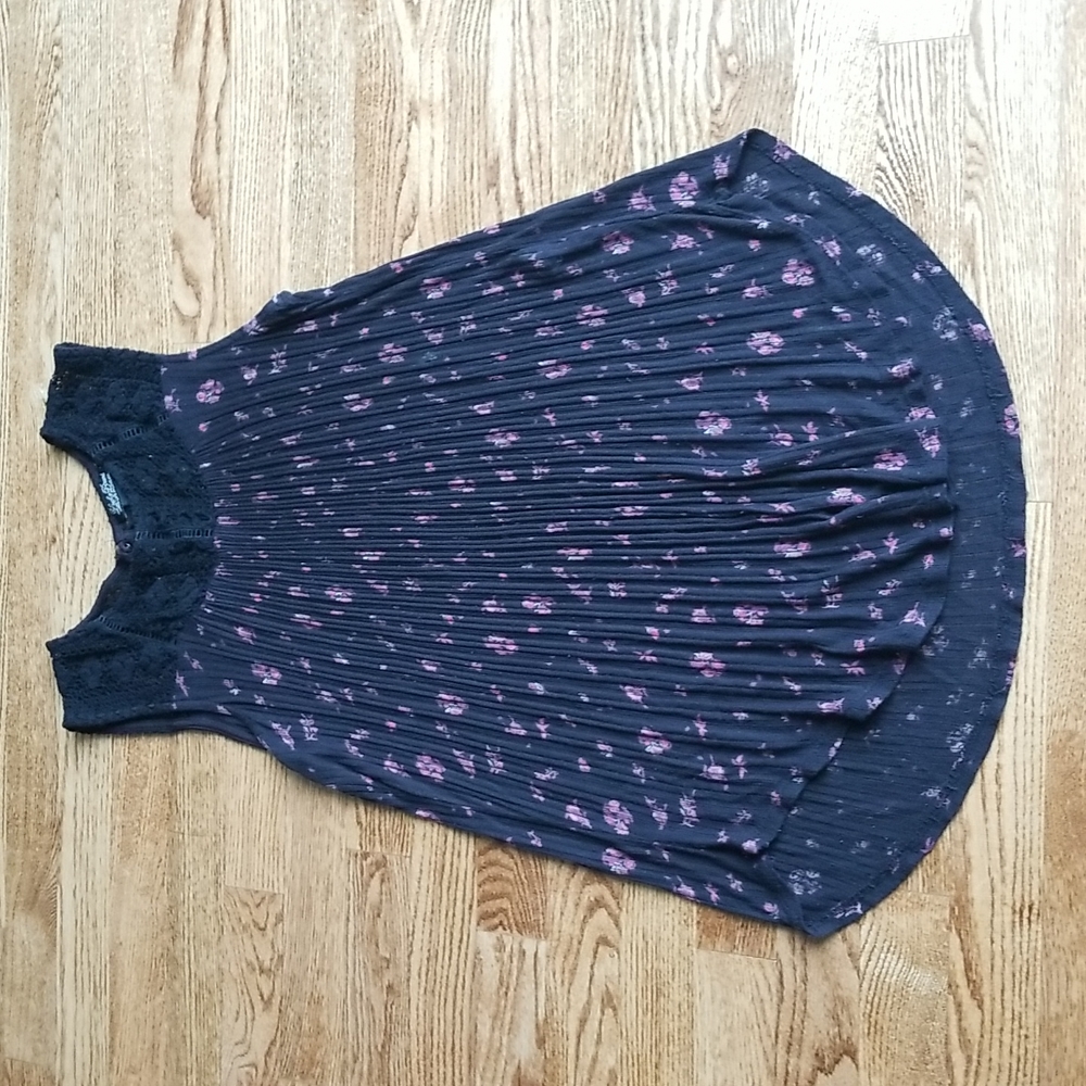 (S) Lucky๐Brand Crochet Detailed Tank Top Summery Flowy Flirty Floral Feminine